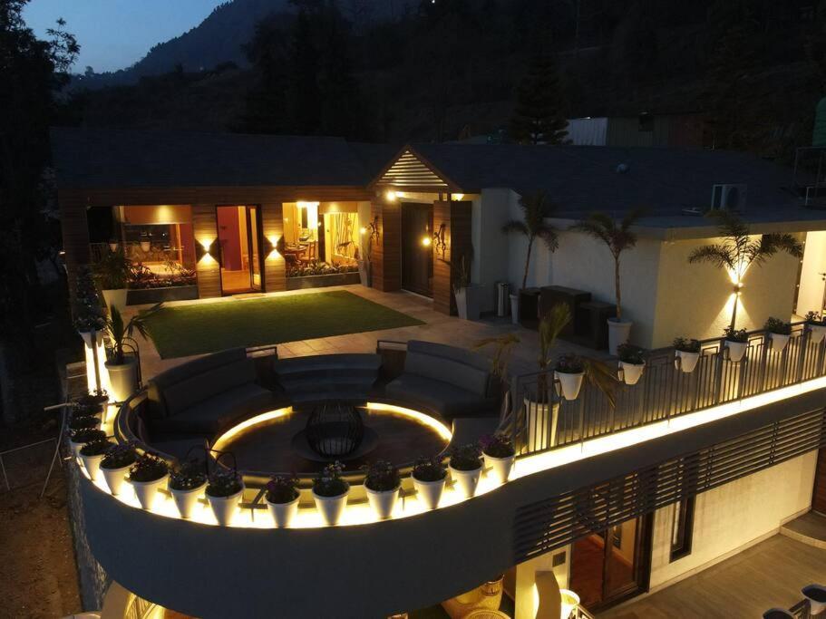 Whispering Pines Villa Bhīm Tāl Exteriör bild